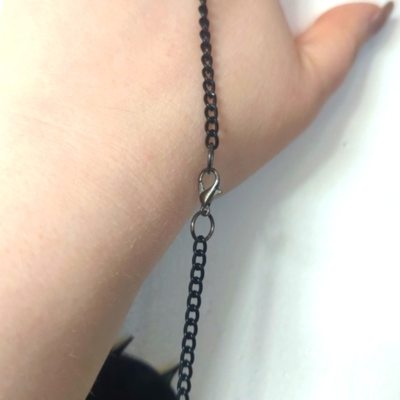 WOW! Glitter Laser Cut Crystal Ball Necklace - Picture 3 of 4